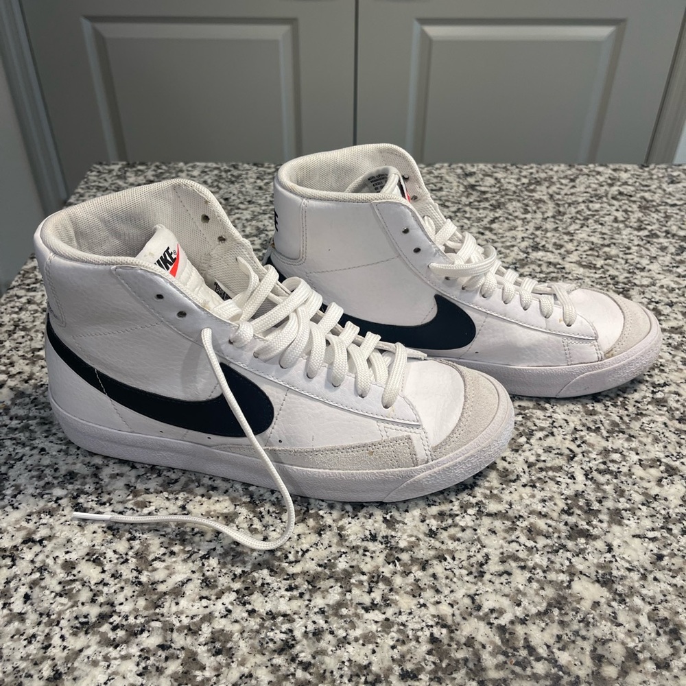 Nike Blazer Mid '77